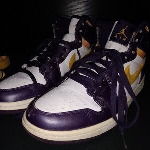 Nike Air Jordan 1 High Strap Lakers Purple Gold White Men’s Size 8 Used